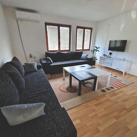 Apartman Komfor Banja Luka Buitenkant foto